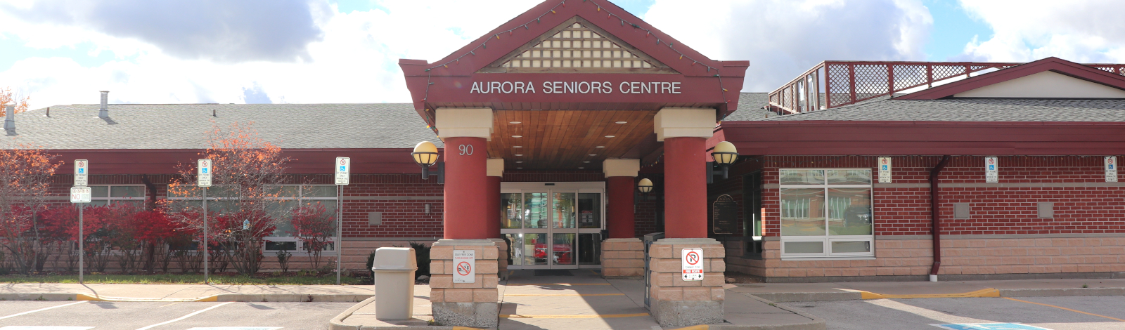 Front of building Aurora Seniors Centre