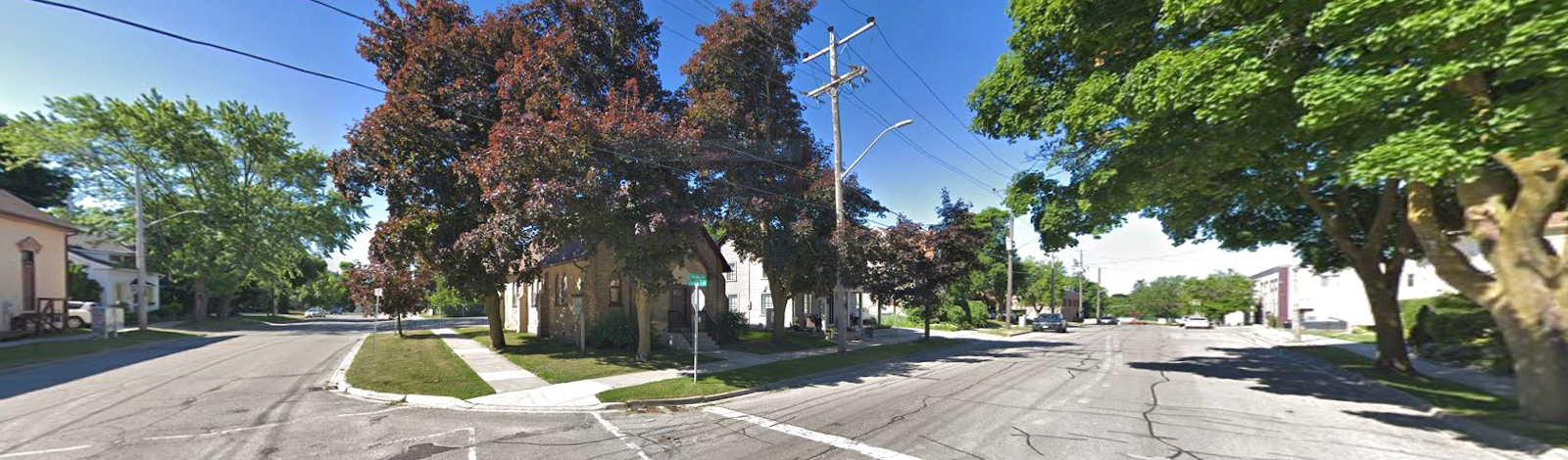 Front of building Victoria Hall (photo sourced from Google maps)