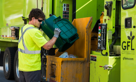 Garbage working sorting compost